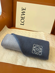 LOEWE 26S SCARF 180 IN CASHMERE WOOL 863832