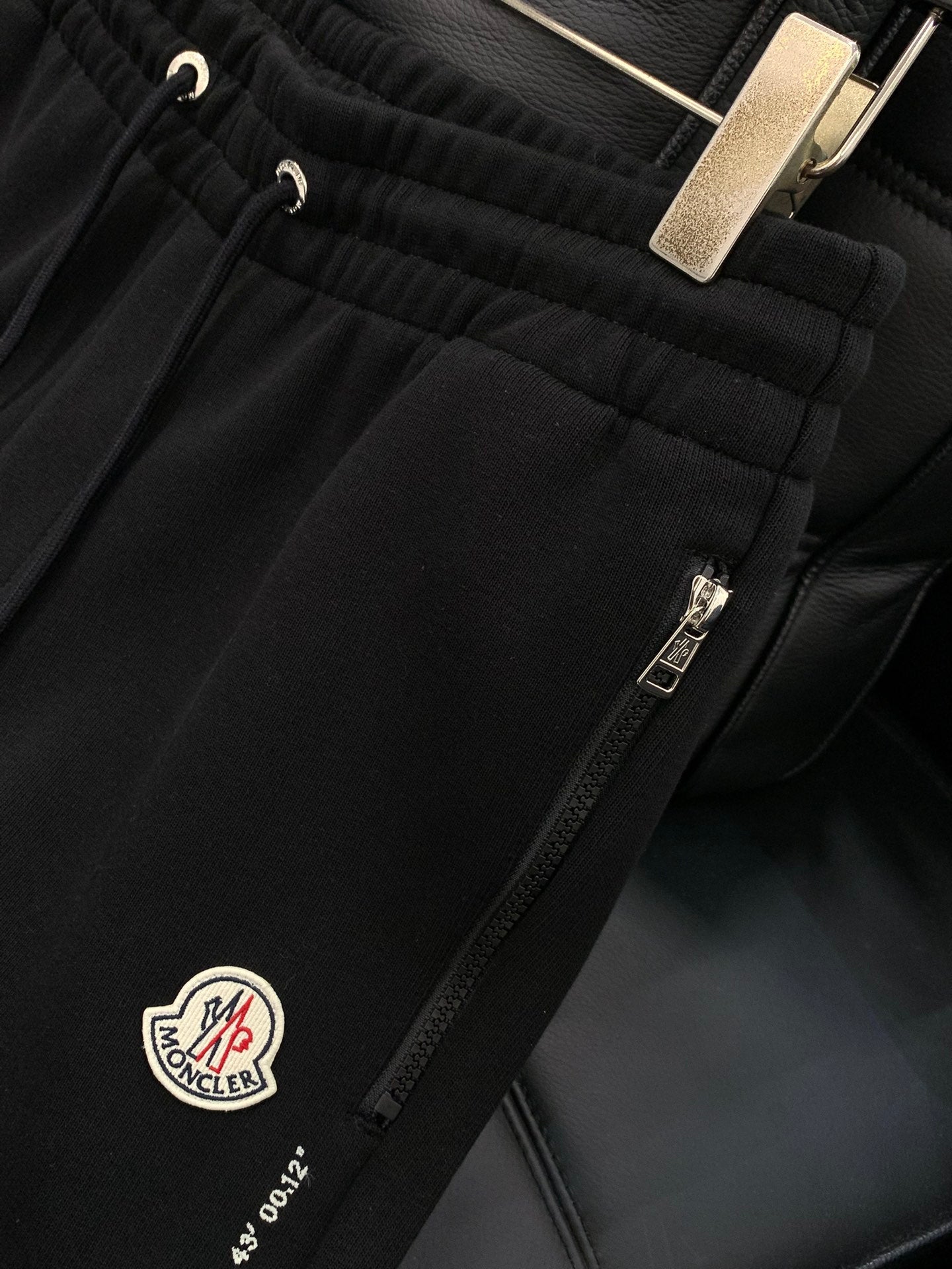 MONCLER 25S PANTS 282
