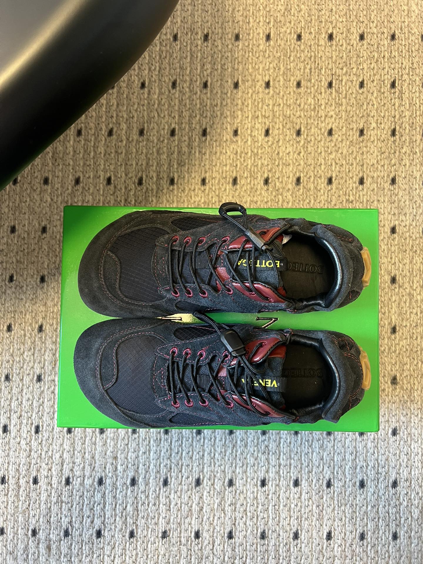 BOTTEGA VENETA 26S SNEAKERS IN BLACK SUEDE AND MESH FABRIC