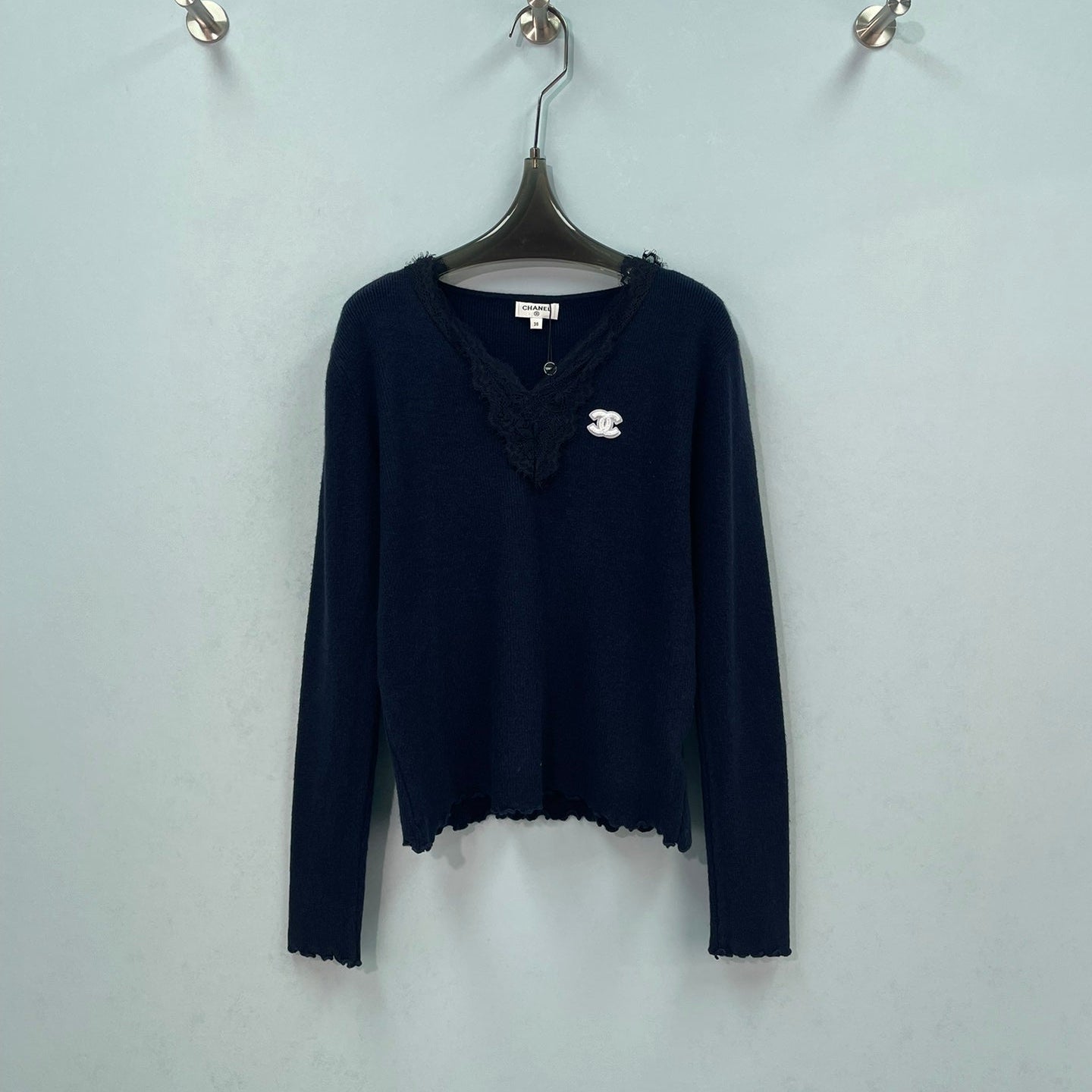 CHANEL 26S LACE TRIM V-NECK KNIT SWEATER 1569