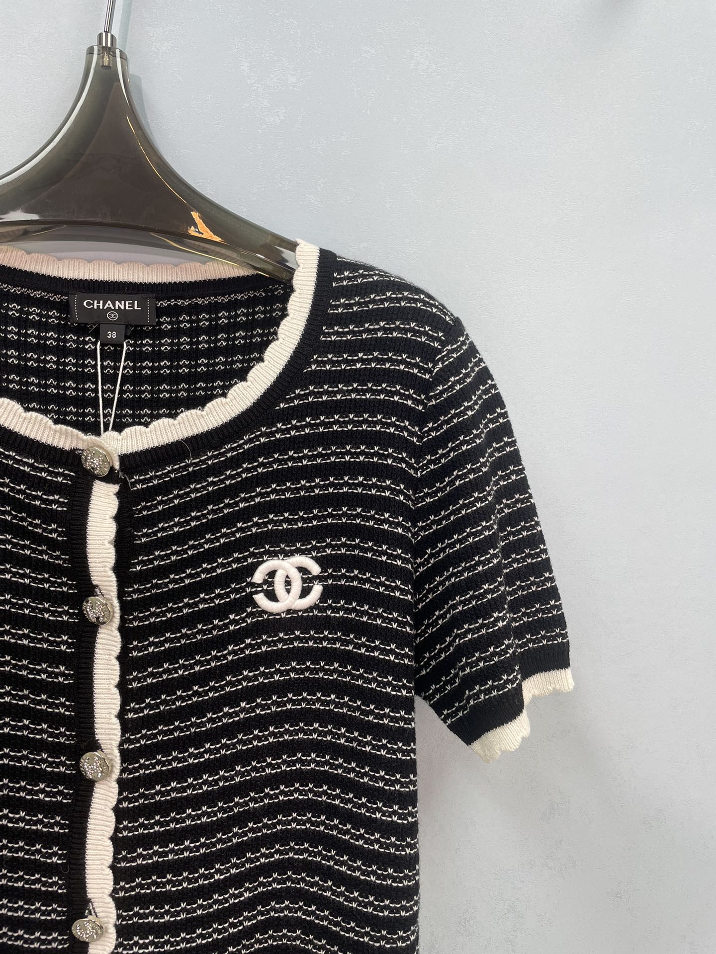 CHANEL 26S SHORT SLEEVE KNIT CARDIGAN 1566