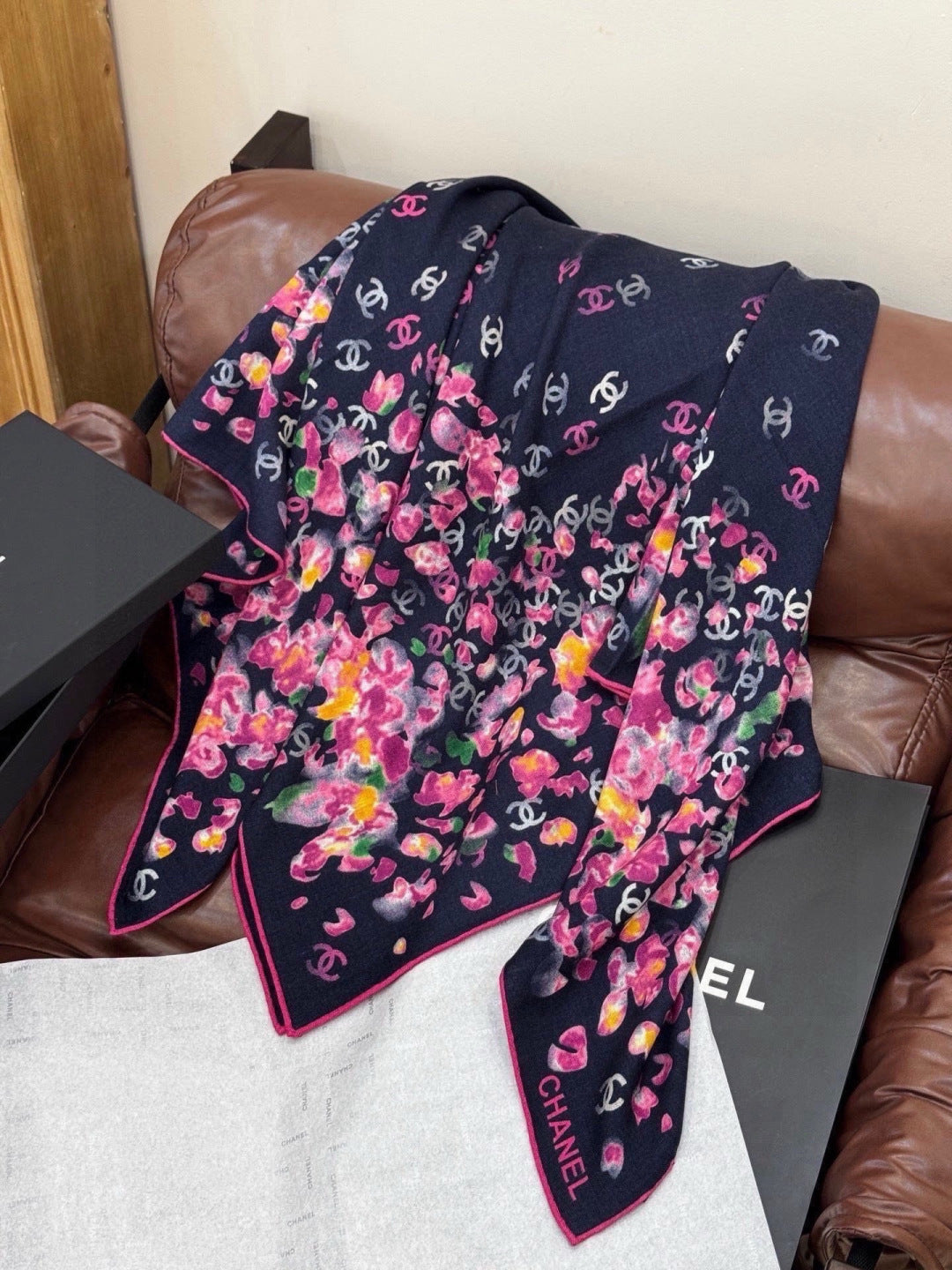 CHANEL 26S SCARF 135 IN CASHMERE AND SILK 307250