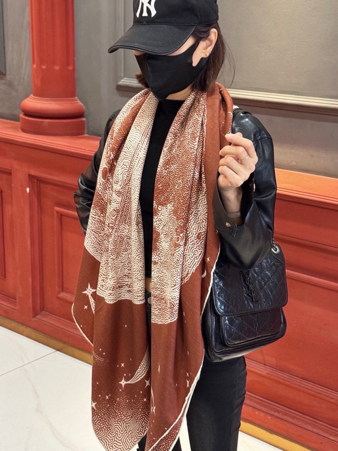 HERMES 26S PRINTED SQUARE SCARF 140 IN CASHMERE AND SILK 309361