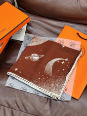 HERMES 26S PRINTED SQUARE SCARF 140 IN CASHMERE AND SILK 309361