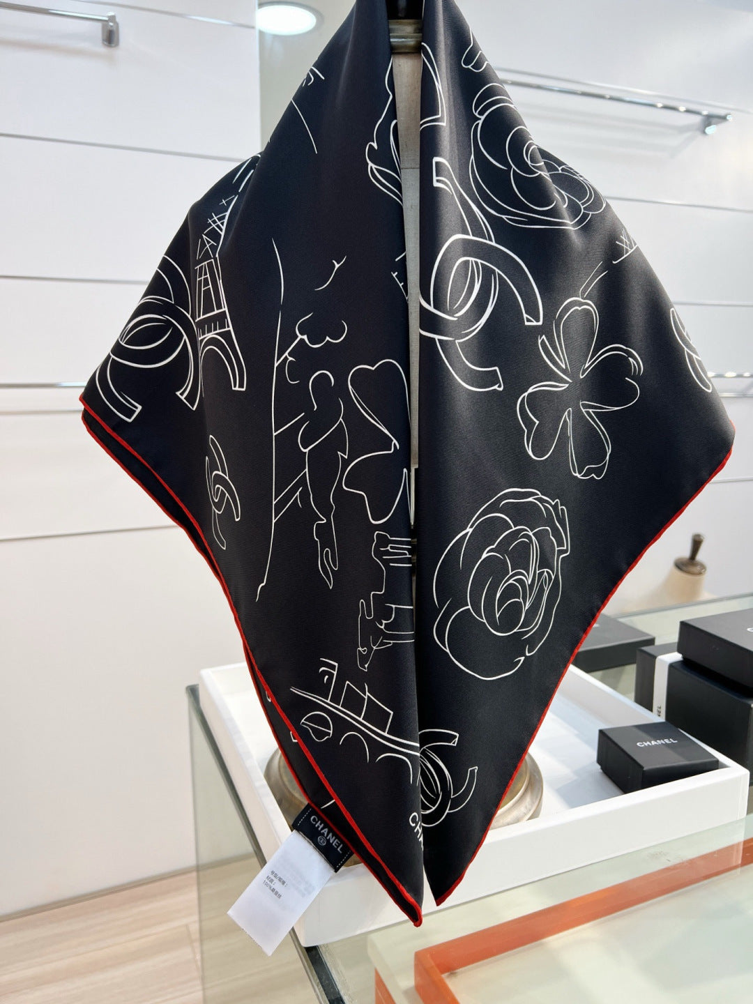CHANEL 26S SCARF 90 IN SILK 309929