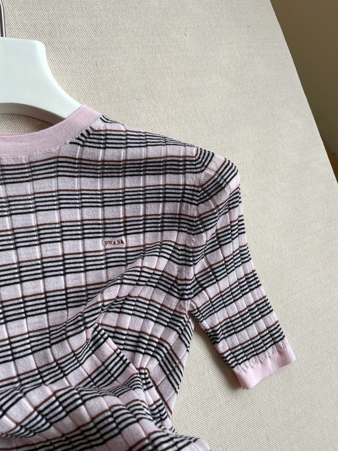 PRADA 26S SHORT-SLEEVE KNIT TOP 1103
