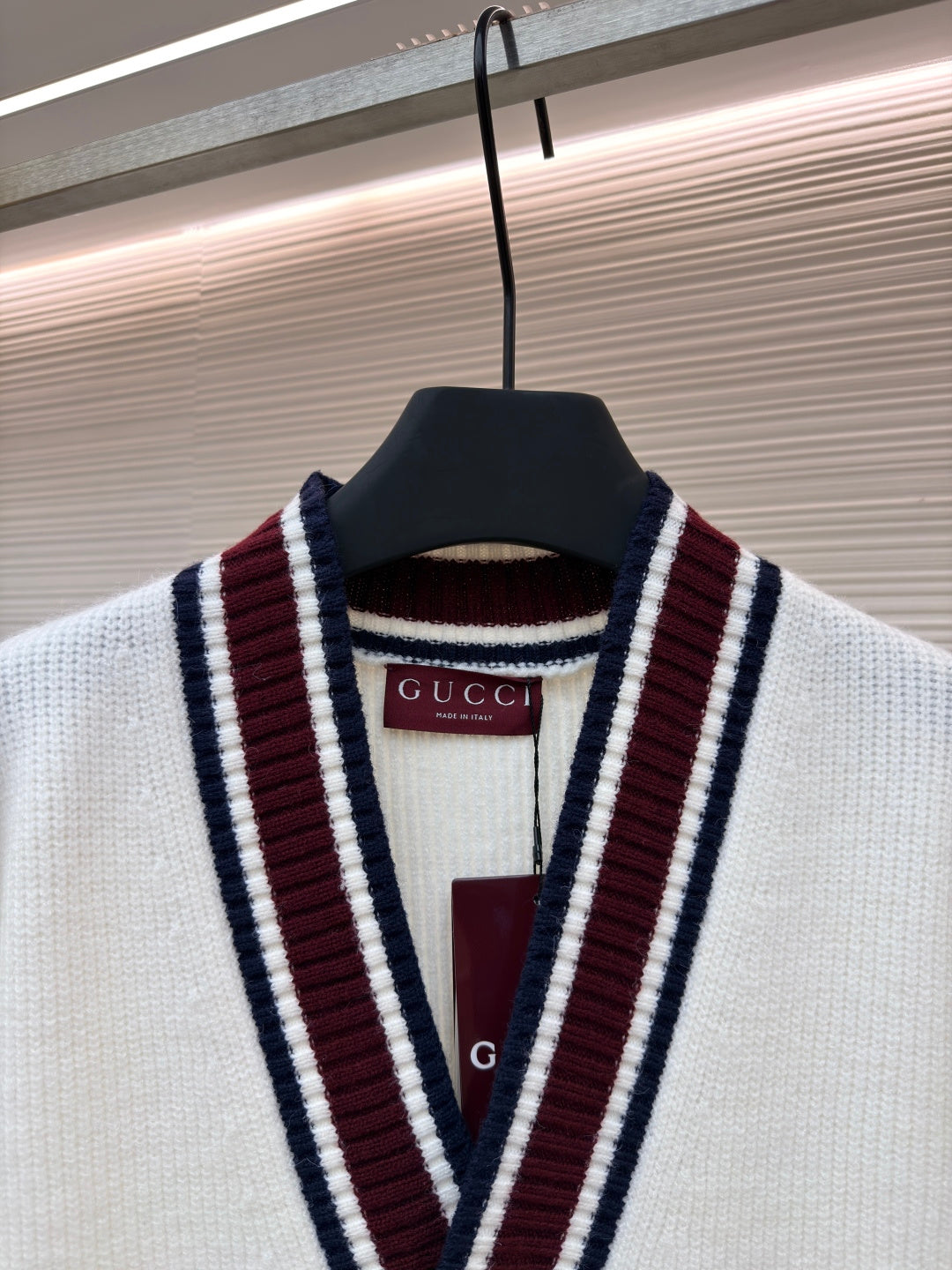 GUCCI 26S CARDIGAN 203