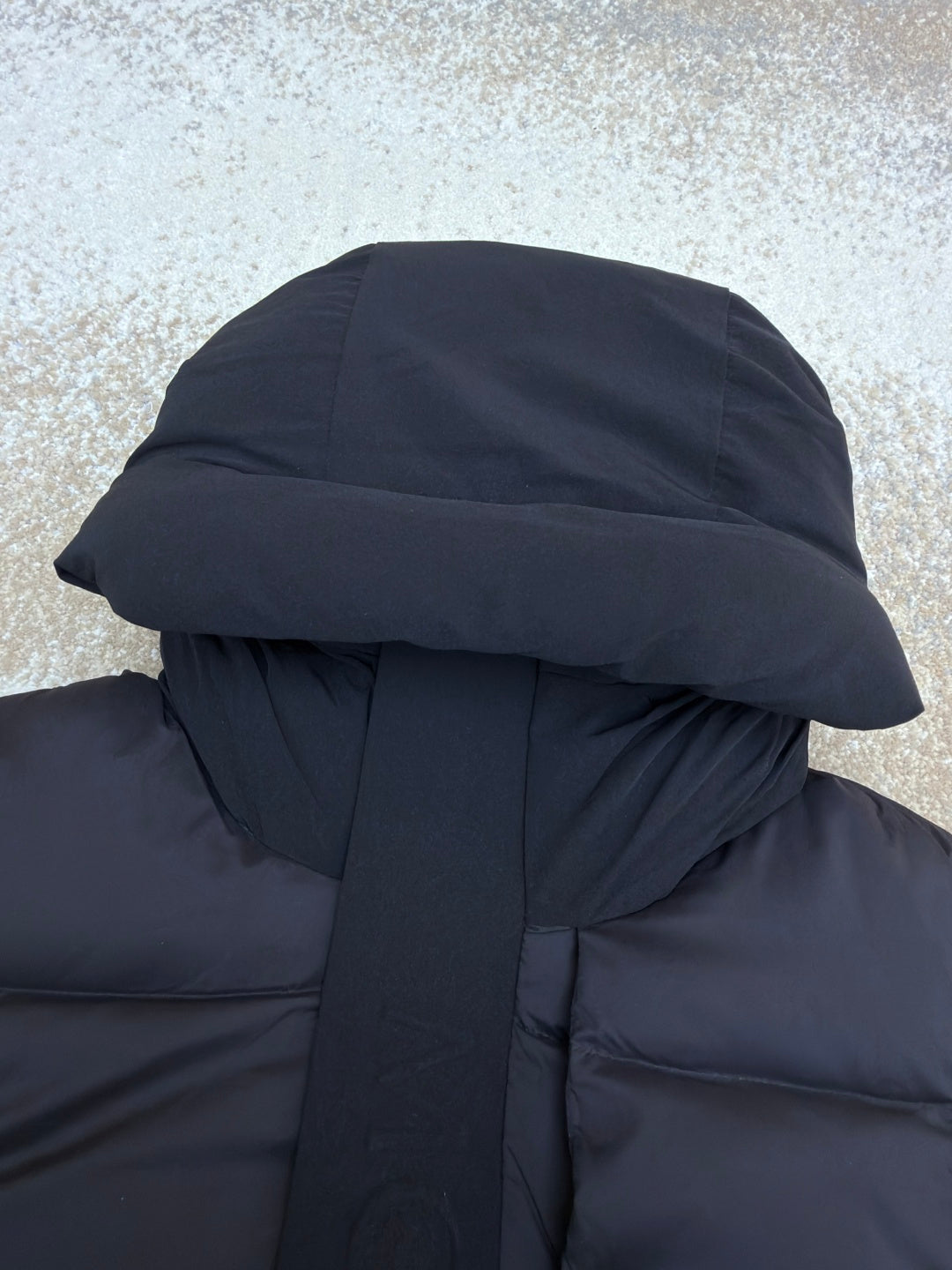 MONCLER 25S DOWN JACKET 217