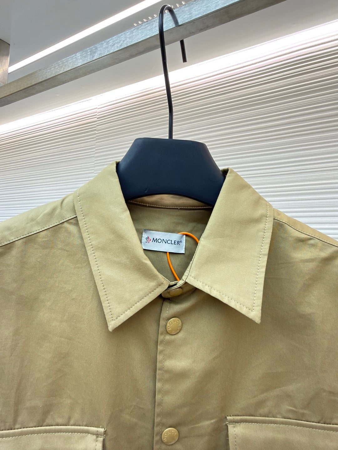 MONCLER 26S SHORT SLEEVE SHIRT 644