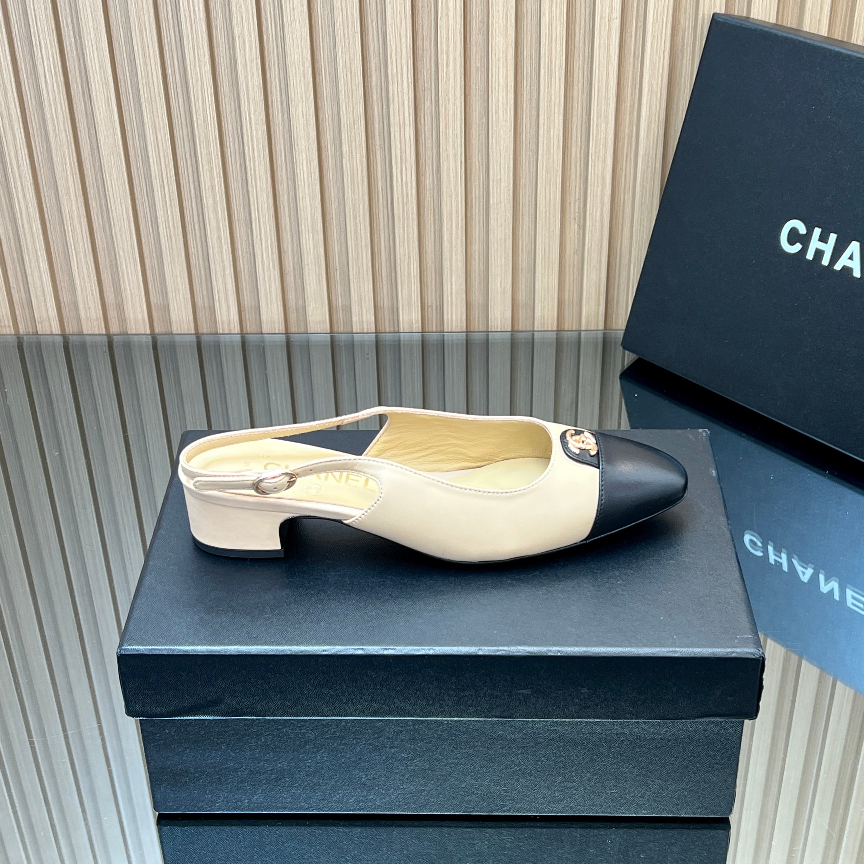 CHANEL 25S SLINGBACK SHOE 45MM IN BEIGE CALFSKIN GOLD HARDWARE