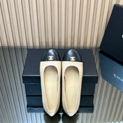 CHANEL 25S BALLET FLATS IN BEIGE AND BLACK LAMBSKIN GOLD HARDWARE