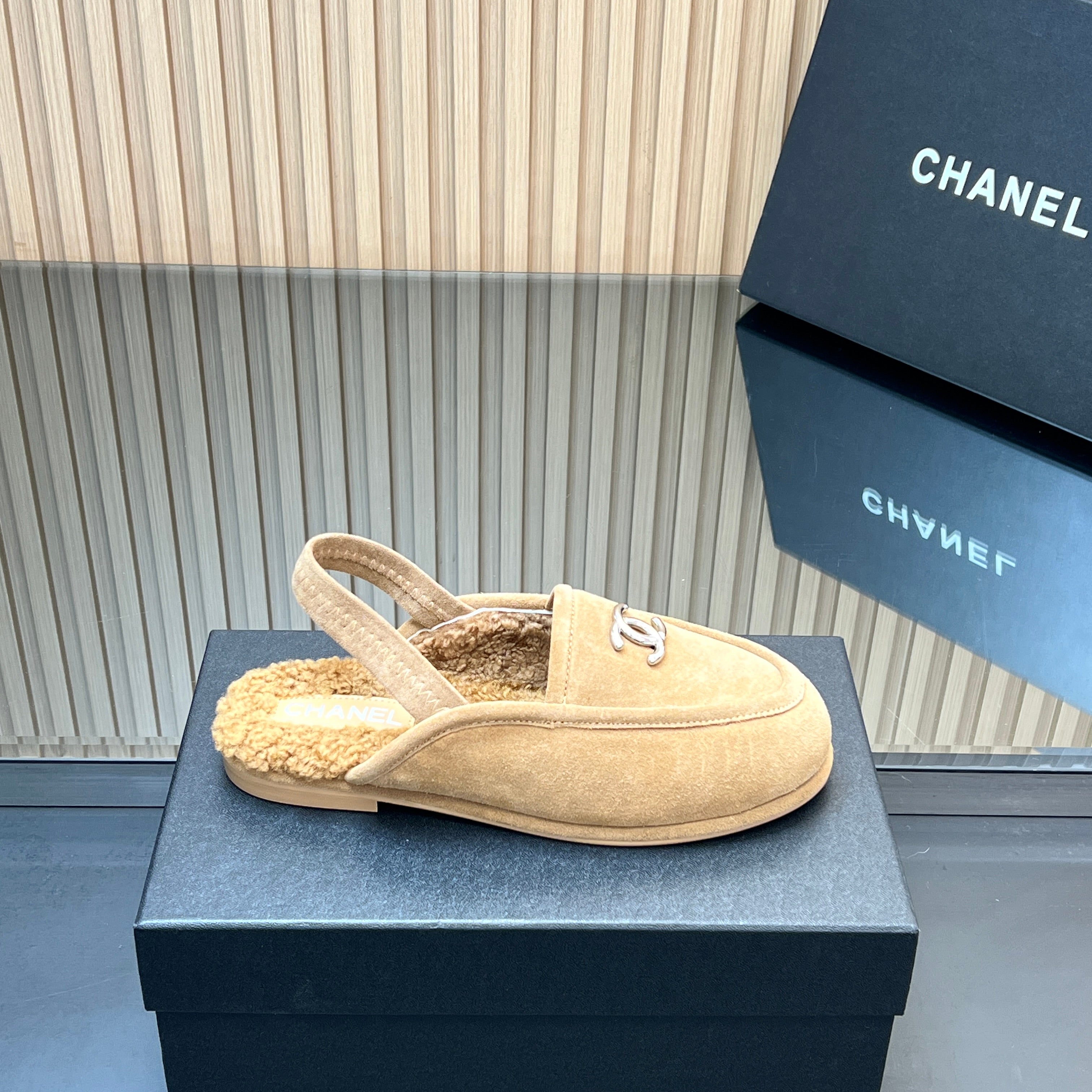 CHANEL 25S BACK STRAP MULE 15MM IN LIGHT BROWN SUEDE AND WOOL SILVER HARDWARE