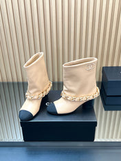 CHANEL 25S LOW BOOTS 65MM IN BEIGE CALFSKIN GOLD HARDWRE