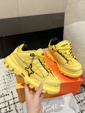SNEAKER IN LEMON YELLOW CALFSKIN AND BREATHABLE MESH 175309