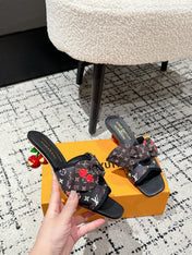 LV CHERRY HIGH HEELS 25S IN BLACK CALFSKIN WITH BOW STYLE 12