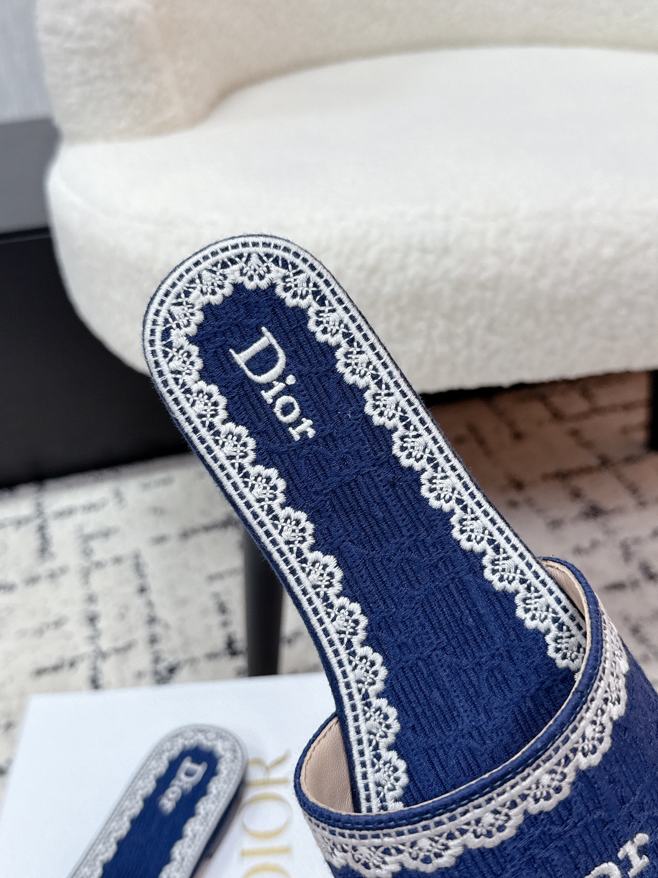 DIOR 26S SLIDES IN NAVY BLUE EMBOSSED OBLIQUE LACE EMBROIDERY
