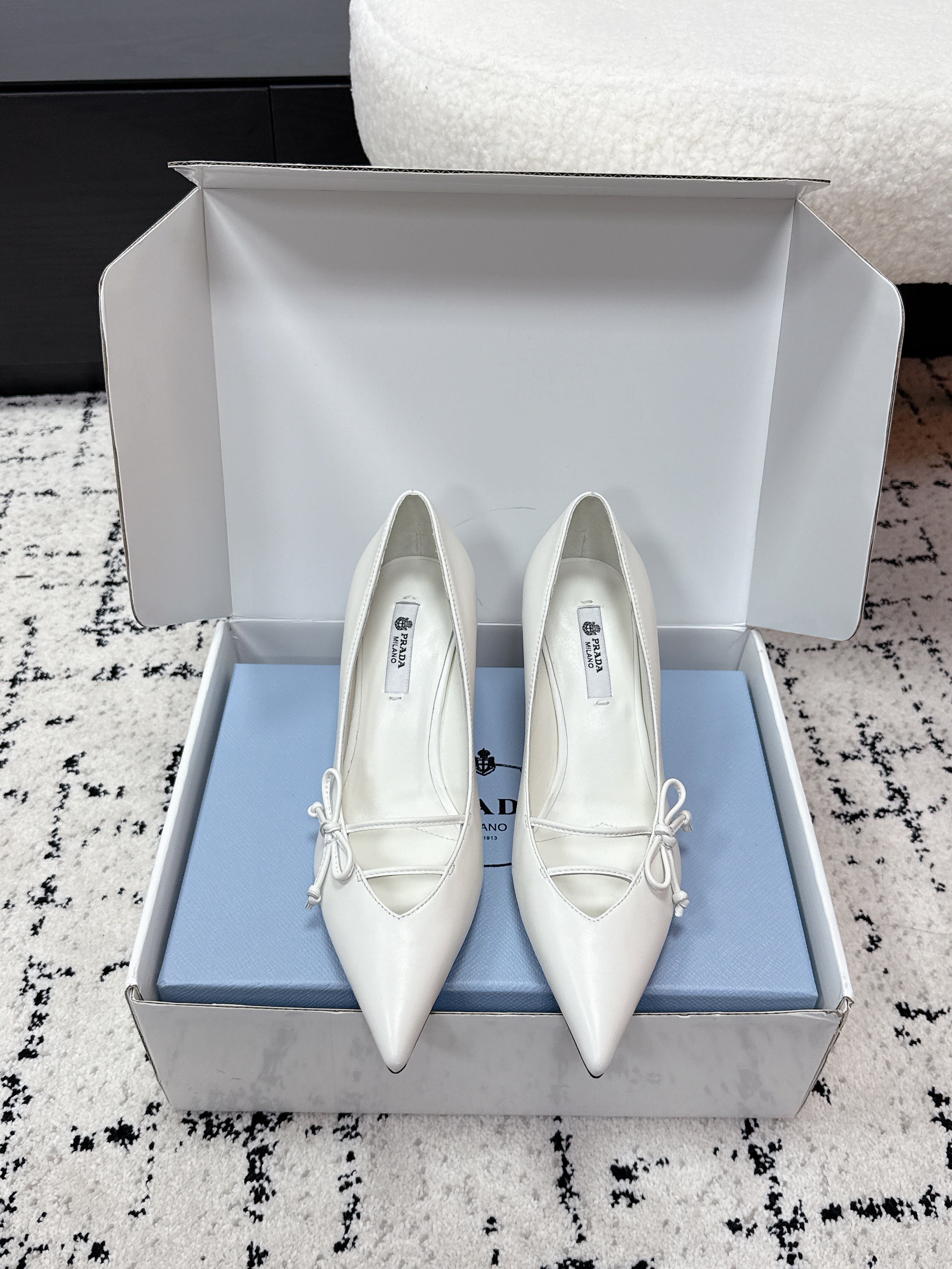 PRADA 26S POINTED-TOE HIGH HEELS 75MM IN CREAM WHITE CALFSKIN