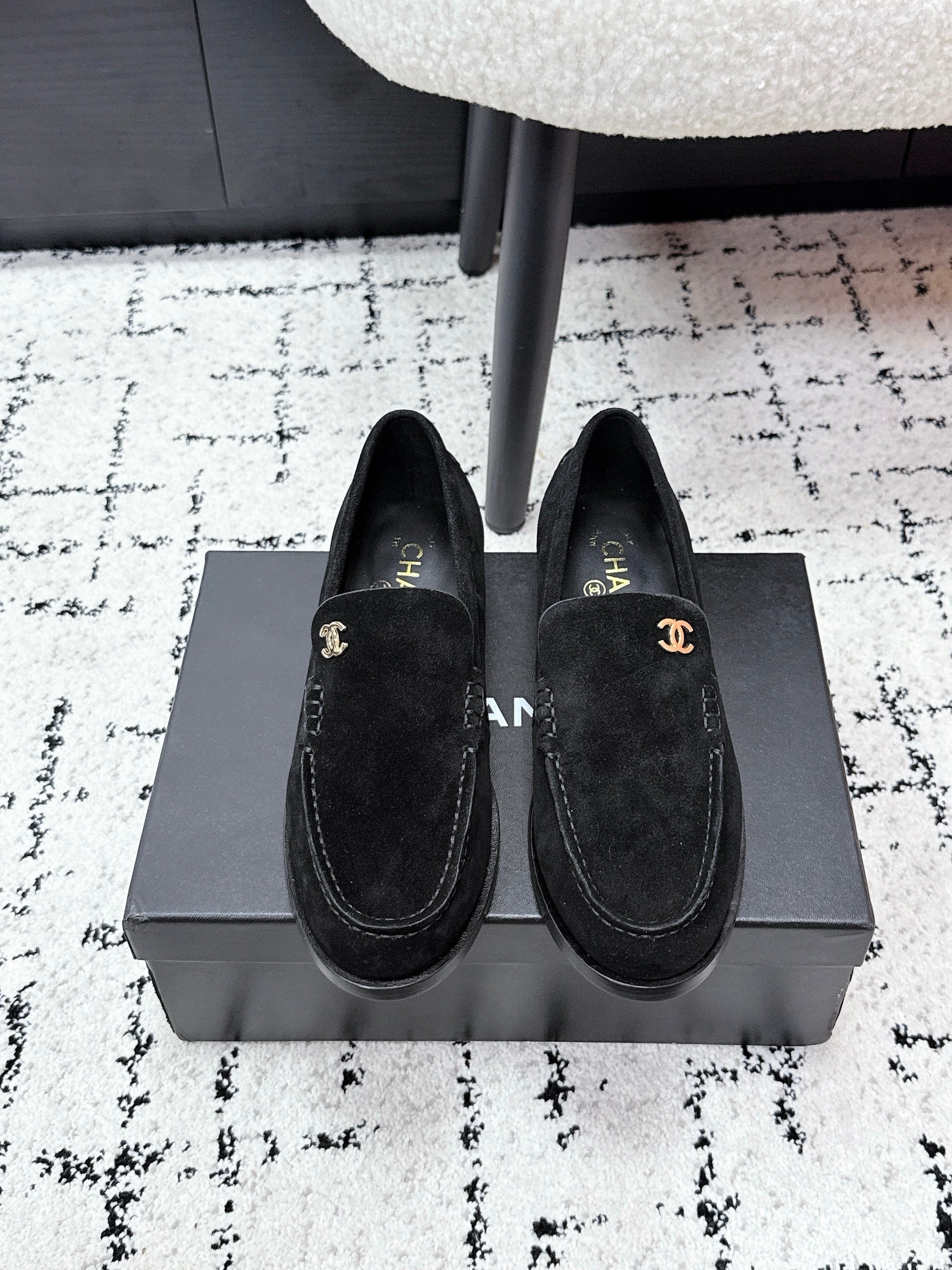 CHANEL 26S LOAFERS IN BLACK SUEDE WITH CC LOGO