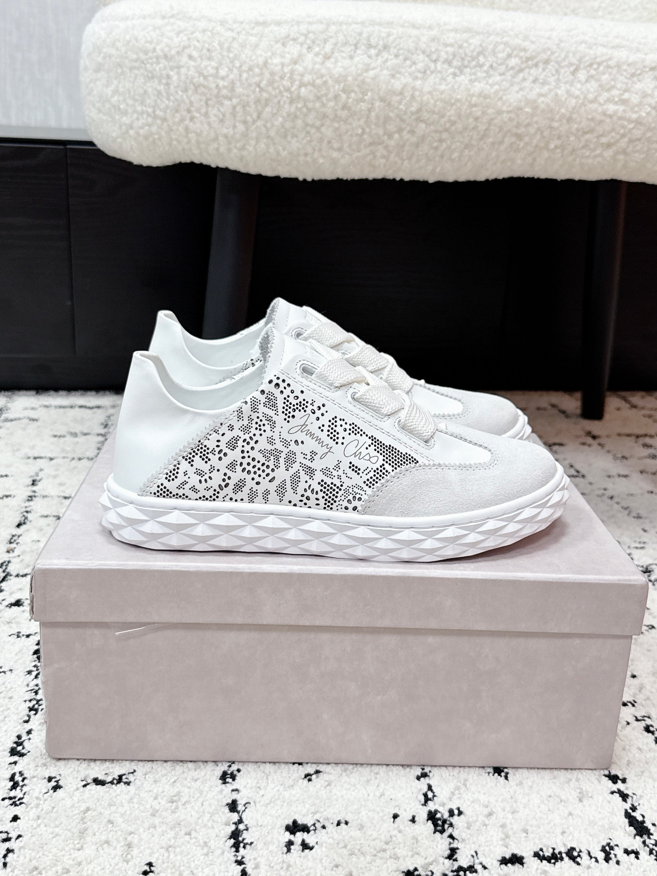 JIMMY CHOO 26S SNEAKERS IN WHITE SUEDE