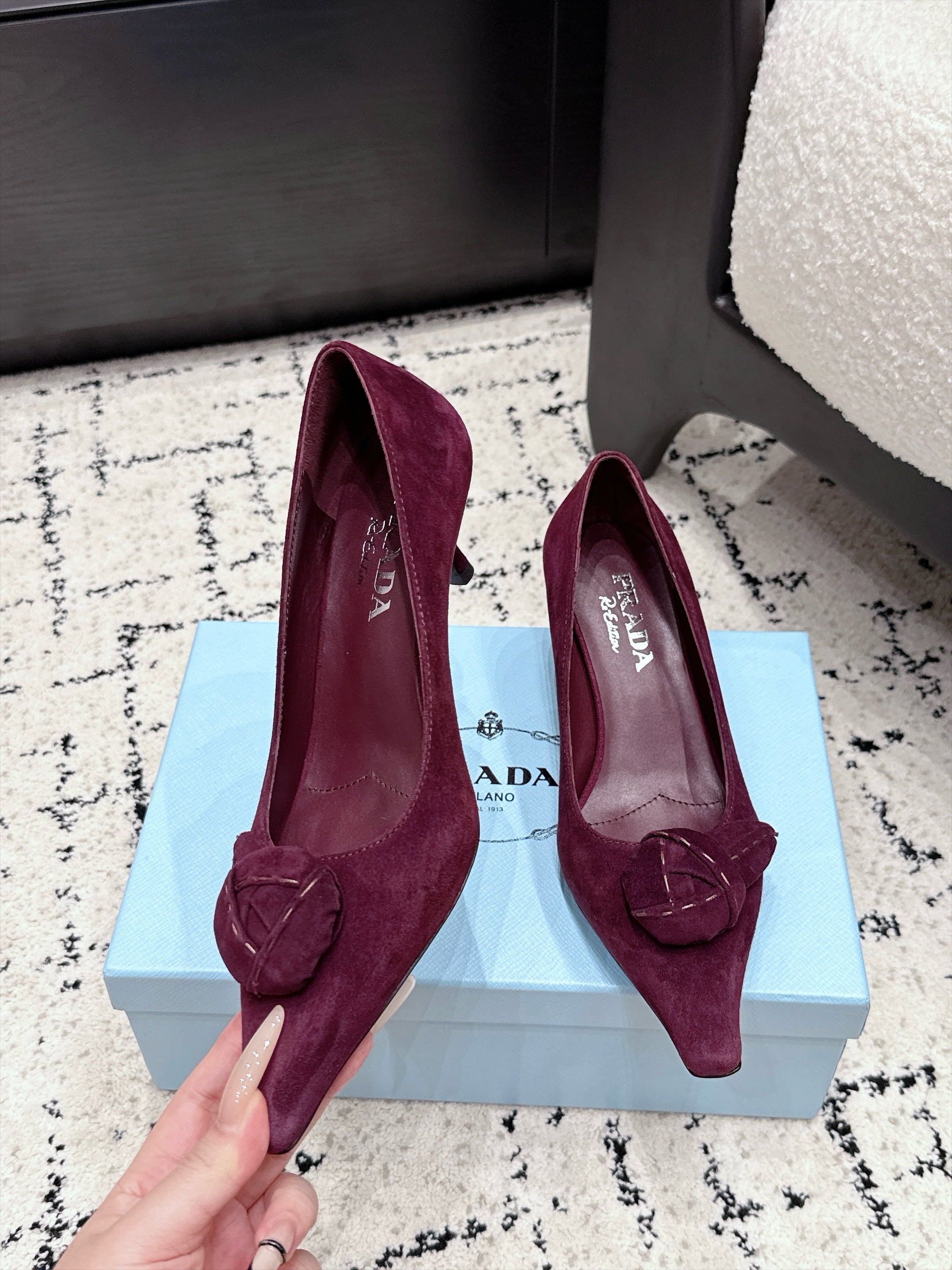 PRADA 26S HIGH HEELS 55 MM IN BURGUNDY SUEDE