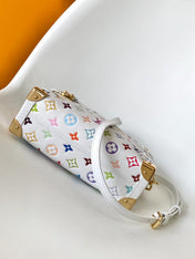 LV 25S SIDE TRUNK MM BAG 23 IN WHITE CALFSKIN GOLD HARDWARE
