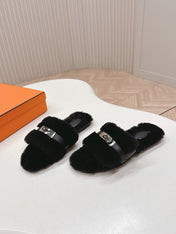 HM 25S ORAN SANDAL IN BLACK SHEARLING WITH SILVER HARDWARE