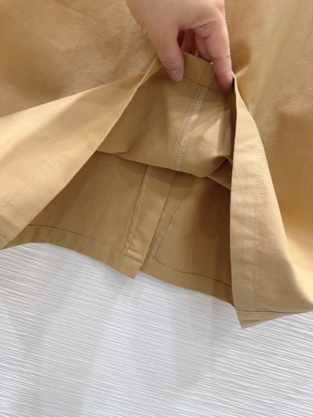 PRADA 26S MIDI SKIRT 672