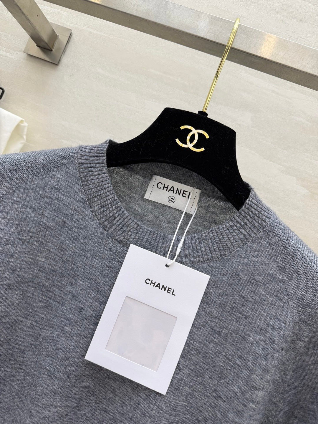 CHANEL 26S SHORT-SLEEVE SWEATER STYLE 1028