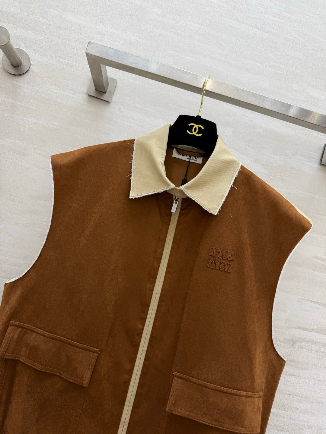 MIUMIU 26S ZIP-UP VEST 1600