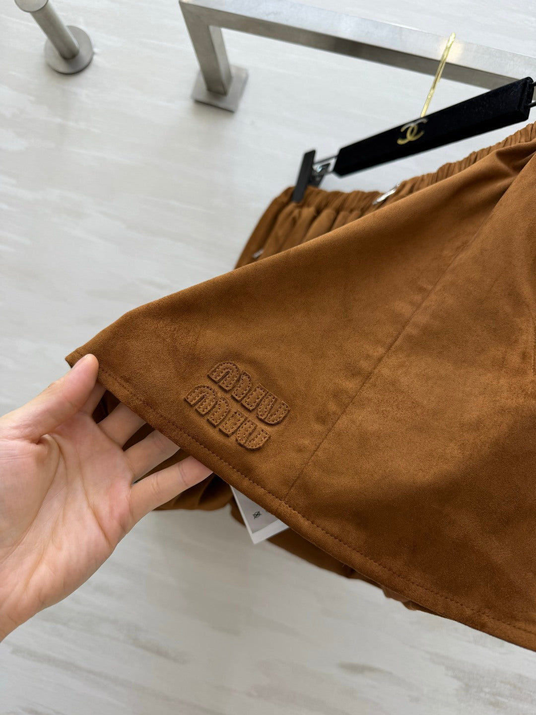MIUMIU 26S ZIP-UP MINI SKIRT 1599