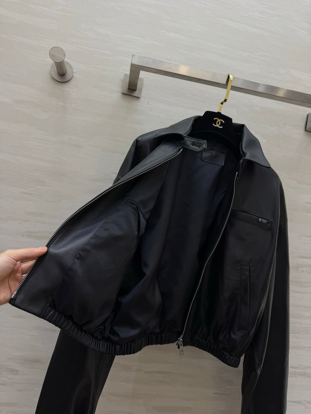 PRADA 26S CROPPED LEATHER ZIP-UP JACKET 1226