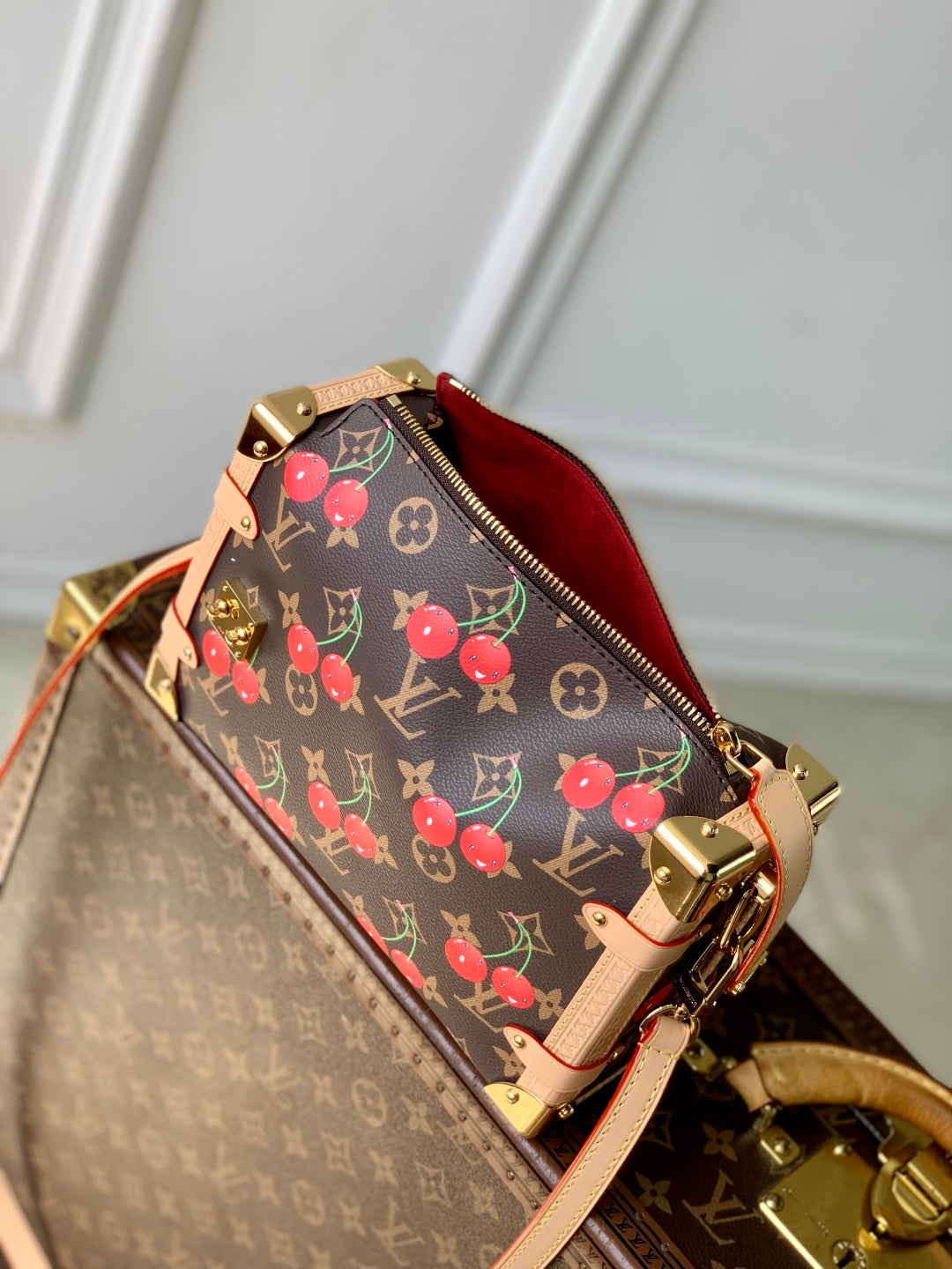 SIDE TRUNK MM LV x TM IN BROWN MONOGRAM CANVAS CHERRY PRINTED