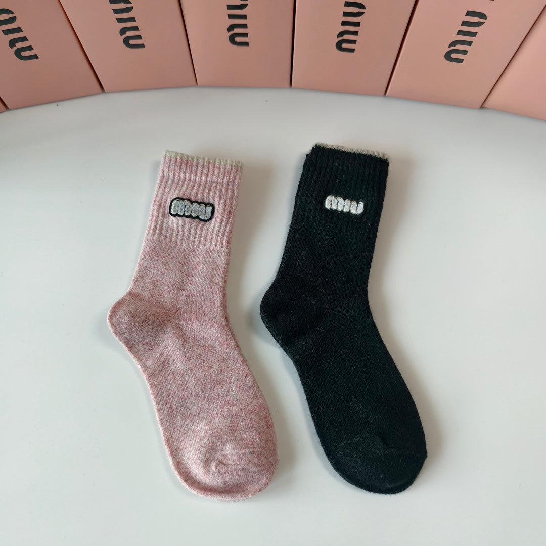 MIUMIU 26S CREW SOCKS 383826 (1 BOX)