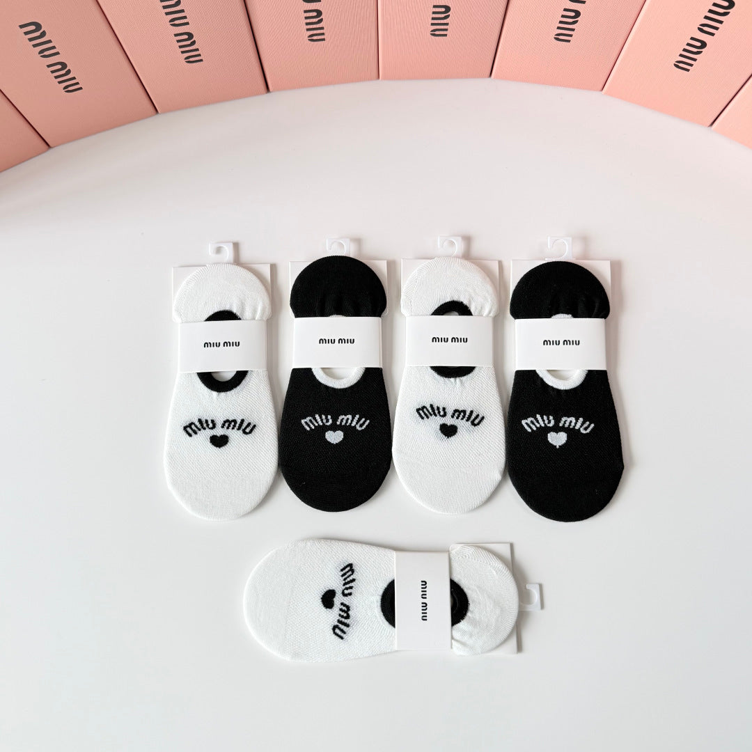 MIUMIU 26S NO-SHOW SOCKS 415692 (1 BOX)