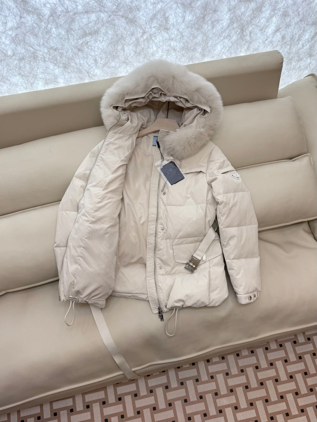 PRADA 26S HOODED DOWN PUFFER JACKET 1325