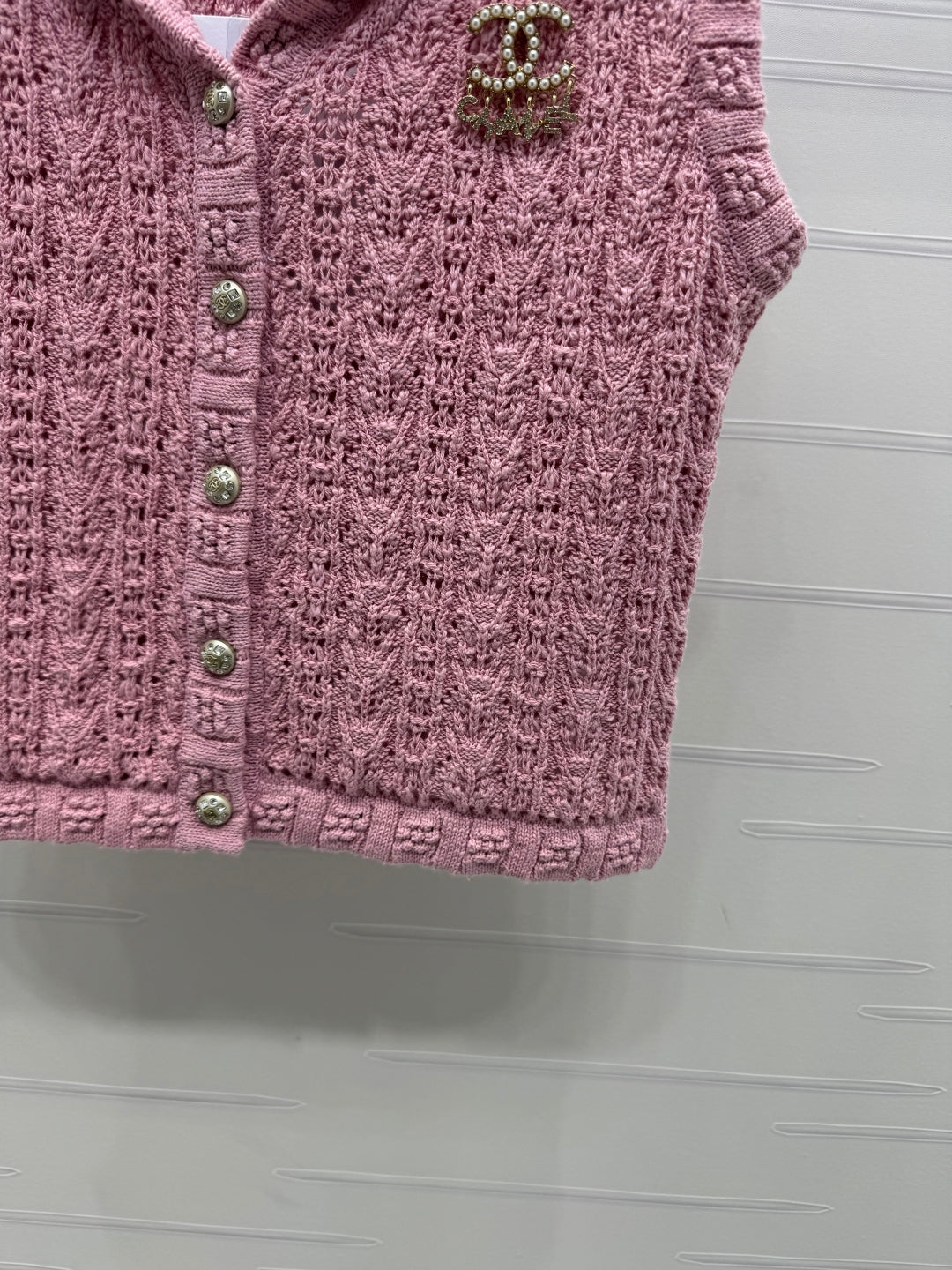 CHANEL 25S CROCHET SLEEVELESS VEST 264180