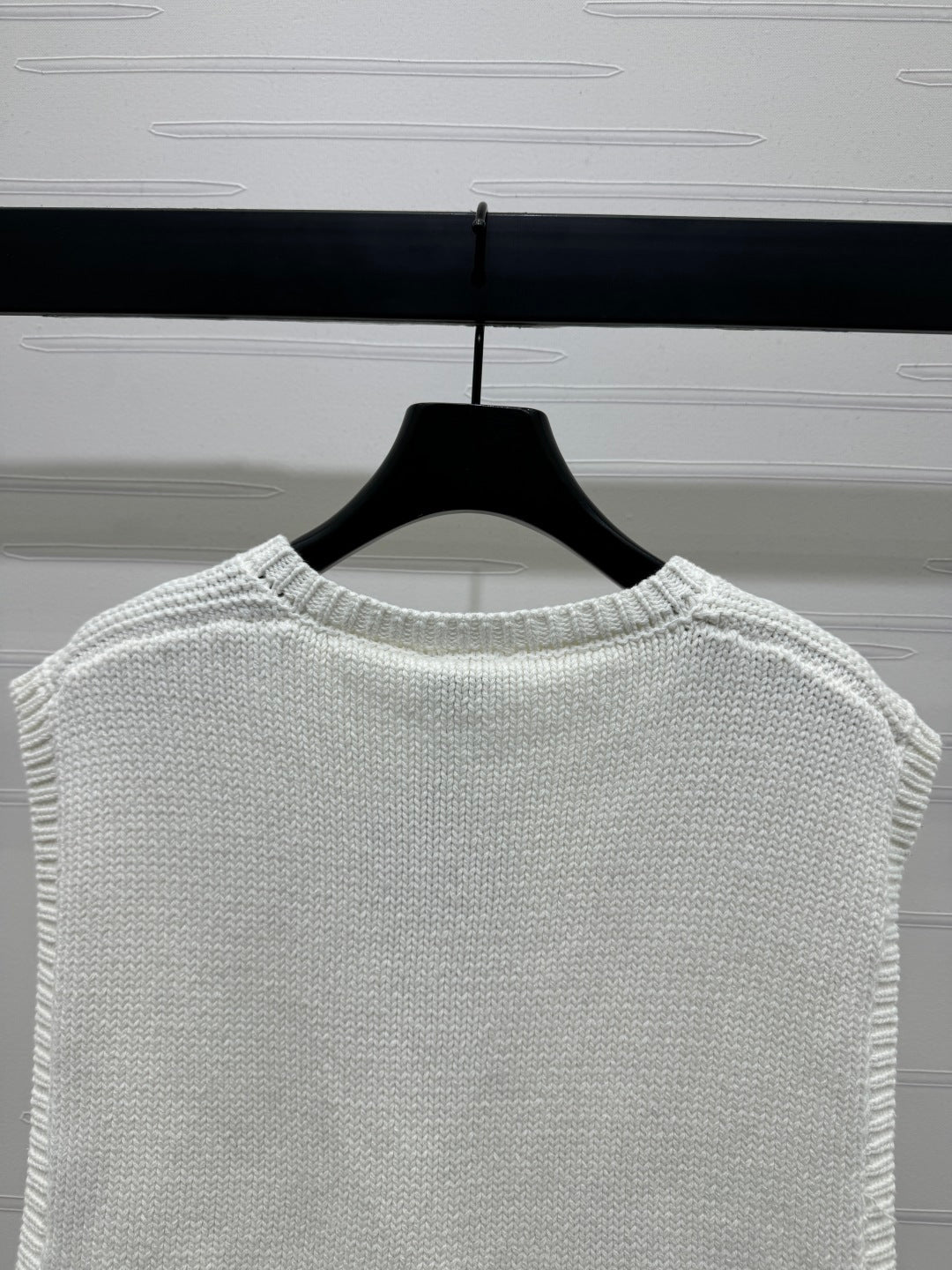 CHANEL CROPPED KNIT SWEATER 269388