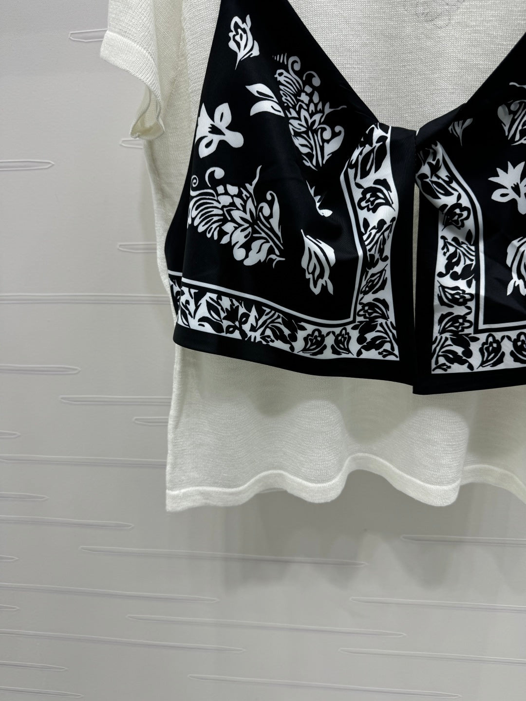 LOEWE TWO PIECE TOP WHITE AND BLACK 274903