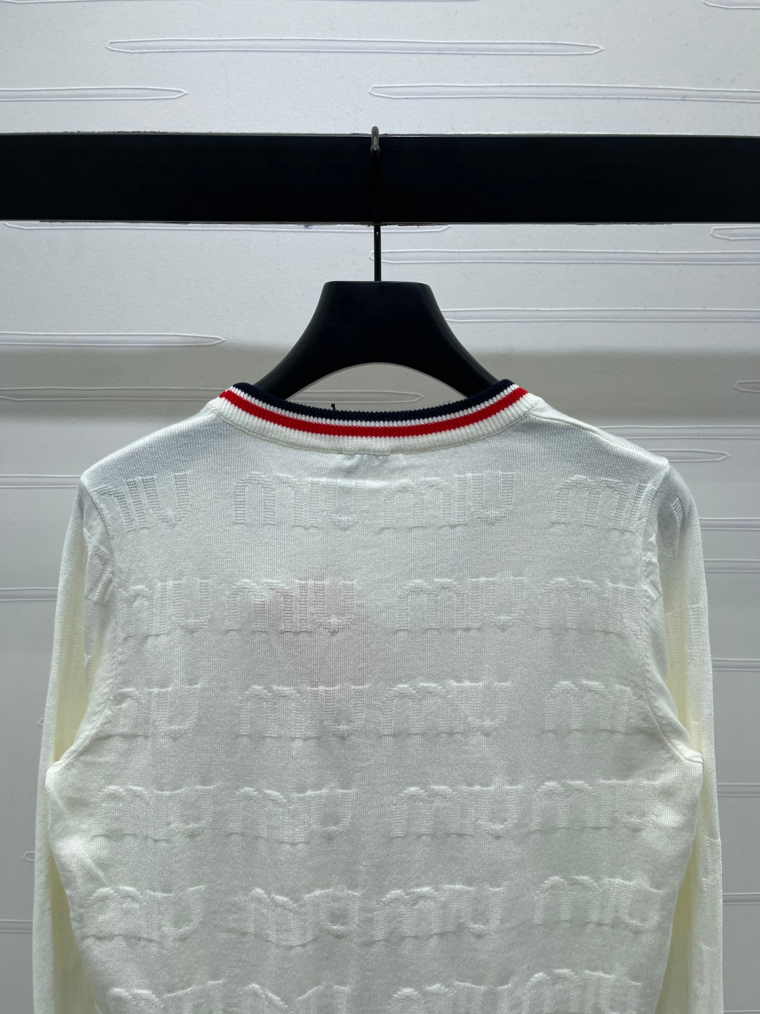 MIUMIU CARDIGAN STYLE 468