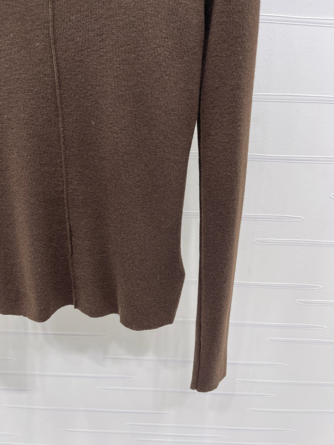 MIUMIU KNITTED LONG SLEEVE TOP STYLE 483