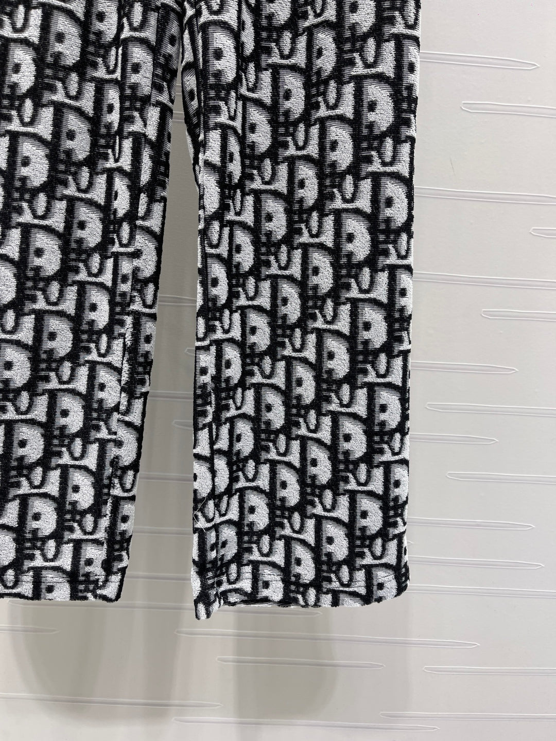 DIOR 25S STRAIGHT-LEG PANTS STYLE 136