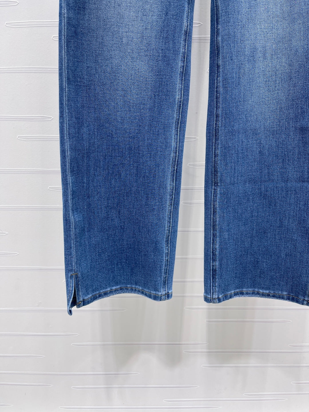 CHANEL 26S STRAIGHT-LEG JEANS 1378