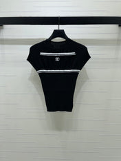 CHANEL 26S SHORT-SLEEVE KNIT TOP 1341