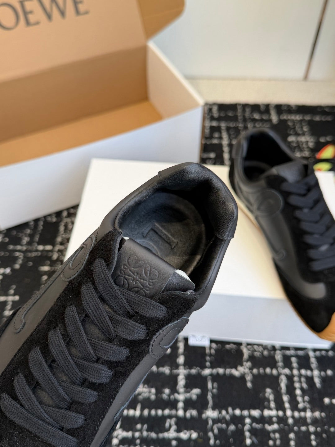 LOEWE 26S FLOW RUNNER SNEAKER IN BLACK SUEDE AND LAMBSKIN