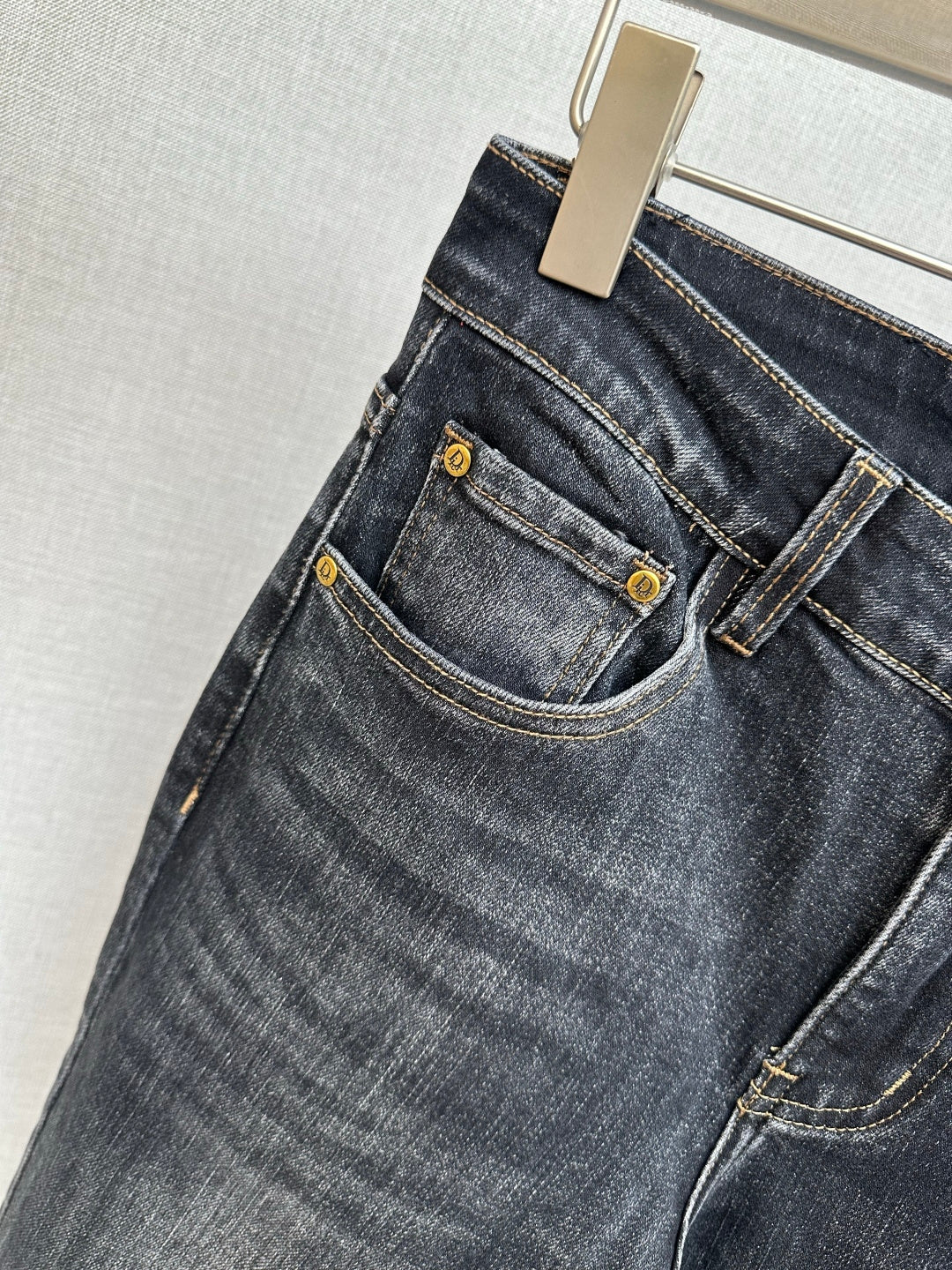 BLACK DENIM JEANS FEATURING THE DIOR OBLIQUE MOTIF ON BACK POCKET
