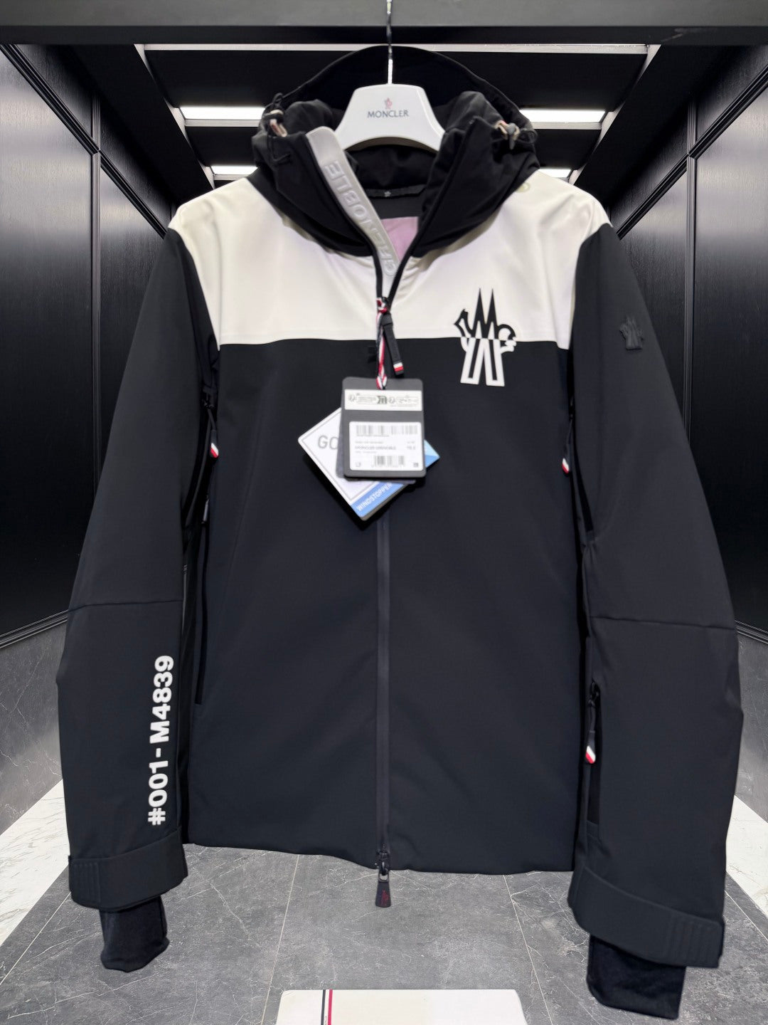 MONCLER 25S LUXURY DOWN JACKET 276