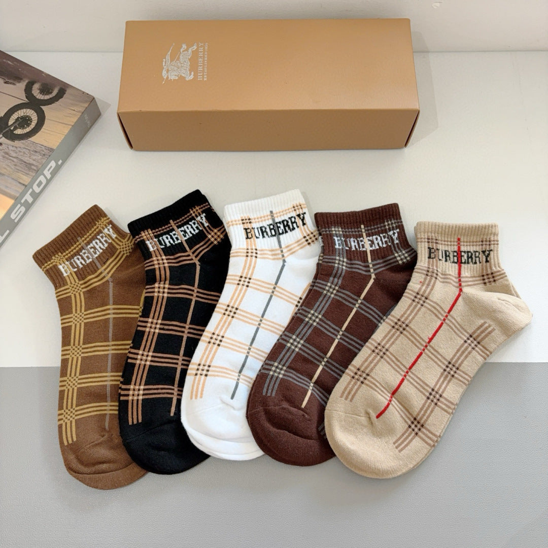 BURBERRY 26S ANKLE SOCKS 562569 (1 BOX)