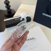 CHANEL 26S HAIR CLIP IN WHITE ACRYLIC 503142