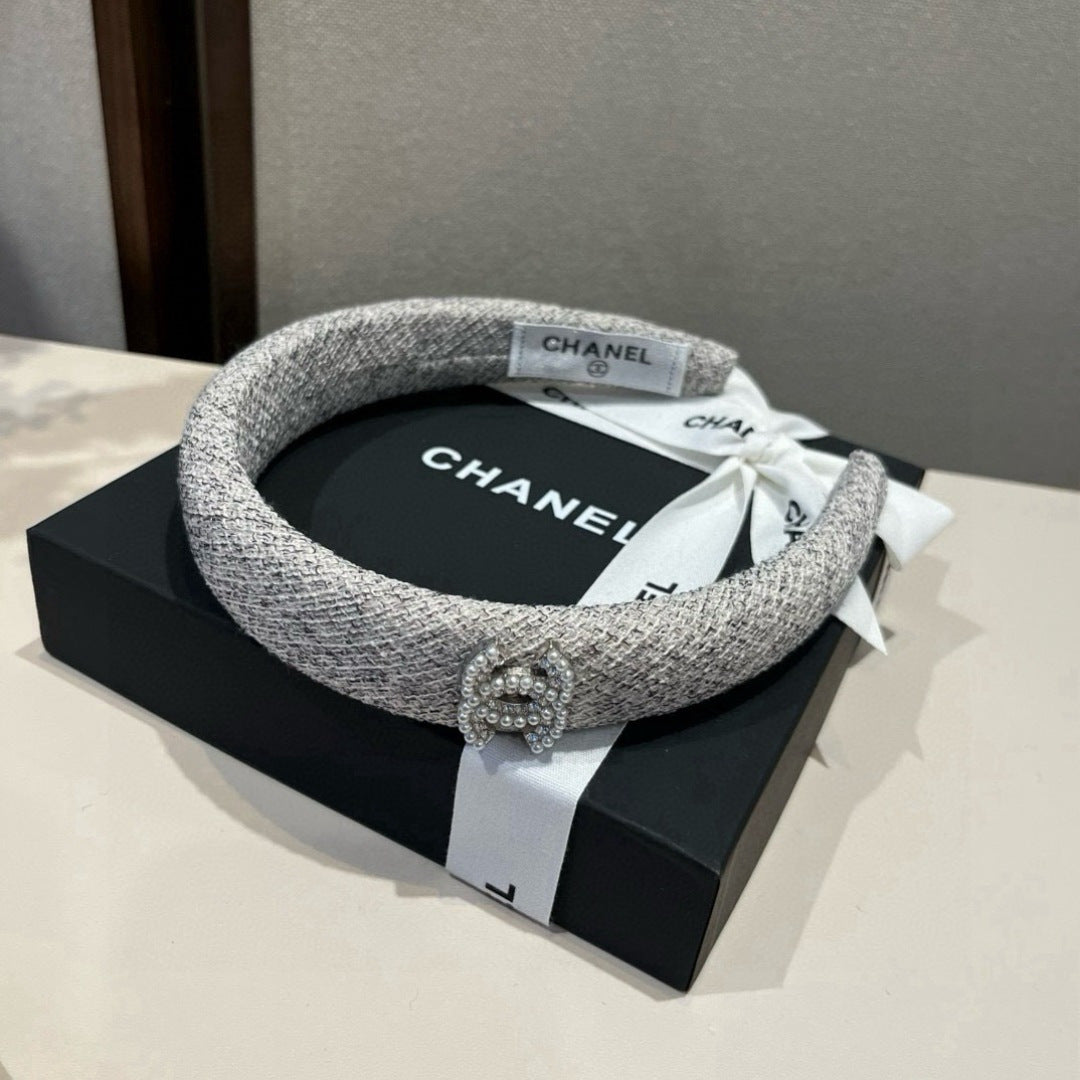 CHANEL 26S HEADBAND IN GREY TWEED 503058