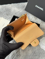 CHANEL 25S CLASSIC FLAP CARD HOLDER 11 IN GOLDEN CARAMEL CAVIAR GOLD HARDWARE